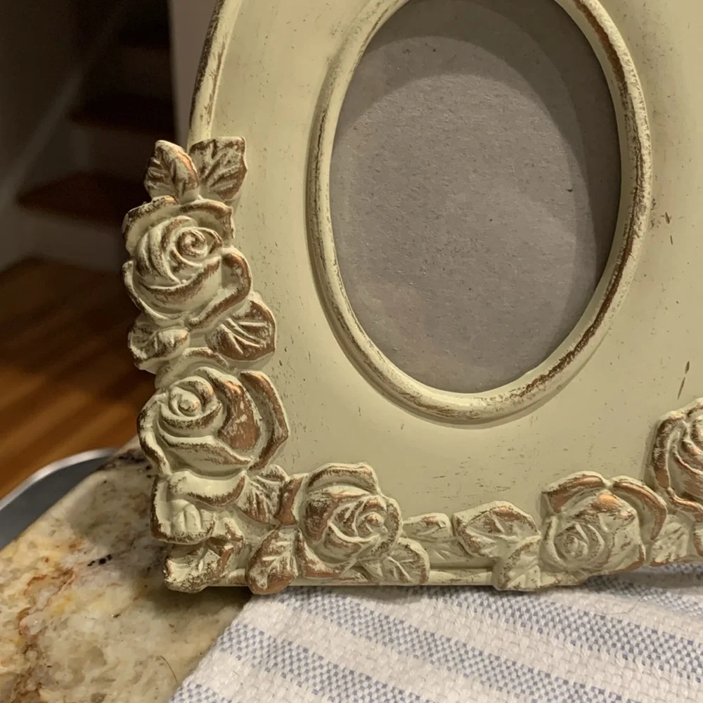 Vintage Shabby chic design picture frame